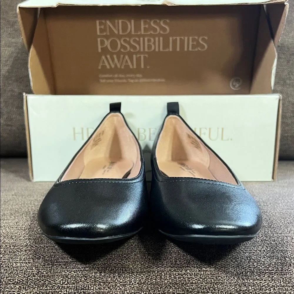 New Life Stride Cameo Women’s Flats Size 9.5W in Black Smooth